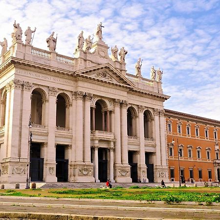 Green Rose Appartamento Nel Cuore Di Roma Bagian luar foto