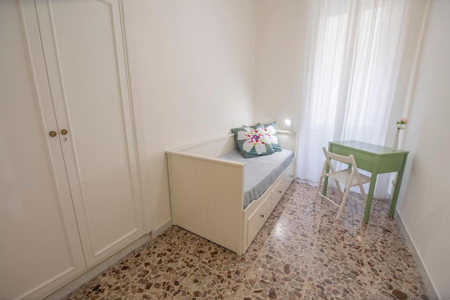 Green Rose Appartamento Nel Cuore Di Roma Bagian luar foto