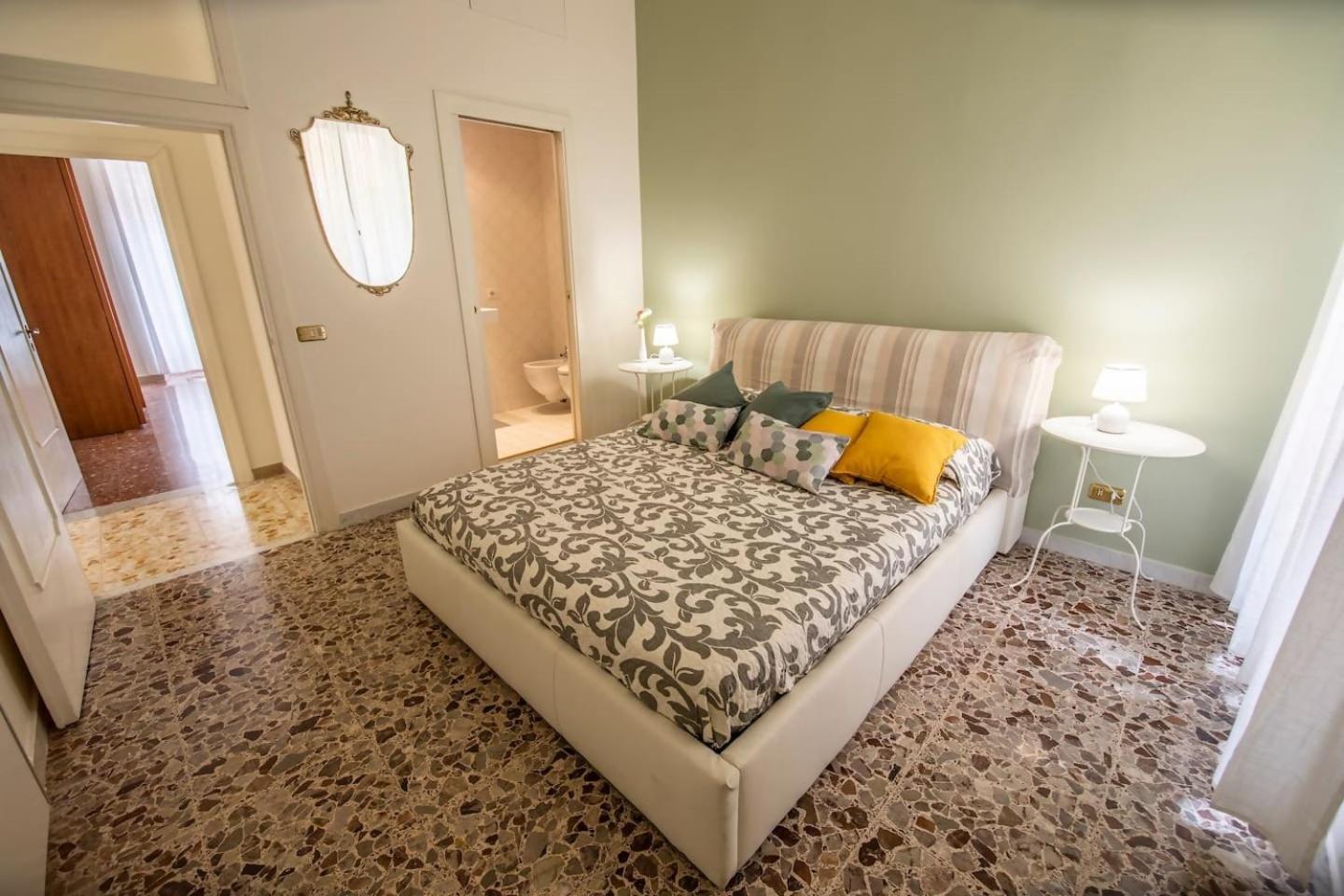 Green Rose Appartamento Nel Cuore Di Roma Bagian luar foto