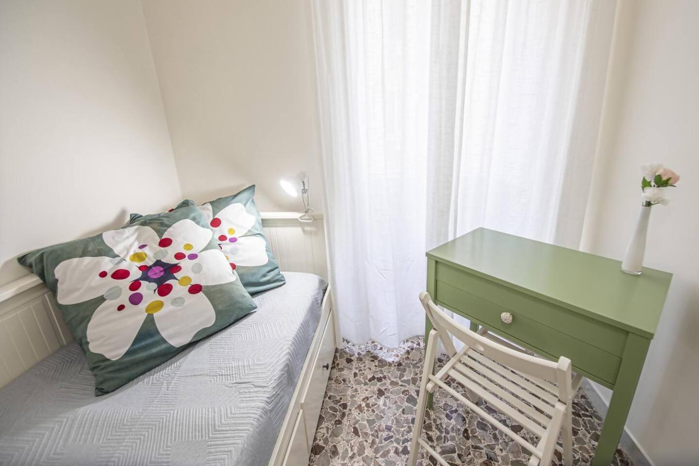 Green Rose Appartamento Nel Cuore Di Roma Bagian luar foto
